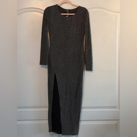 High Slit Dress - Picture 3 of 3